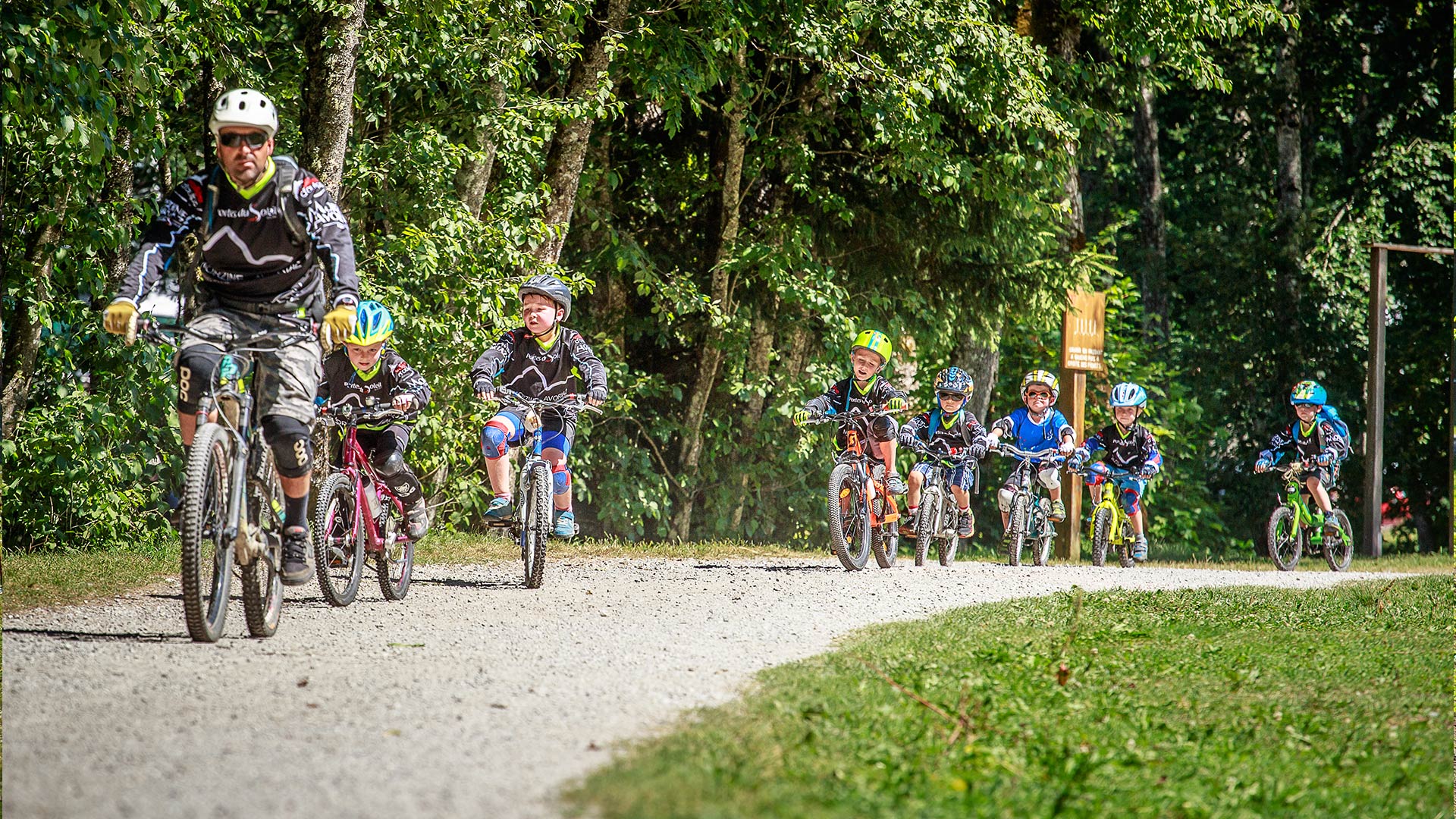 Kids riding around Lac Montriond